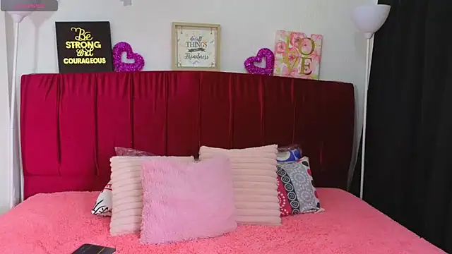 Snapshot of cuteeimy chatting on 11, 6, 2026 cuteeimy online show from 11, 6, 2026