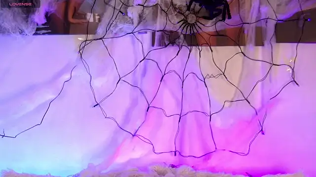 Snapshot of AlysonHuxley_ chatting on 2, 11, 2025 AlysonHuxley online show from 2, 11, 2025