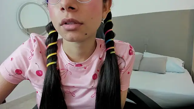 carlina 15 online show from 24, 10, 2025