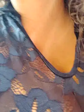 Snapshot of You-sexy-starr chatting on 5, 11, 2025 You-sexy-starr online show from 5, 11, 2025