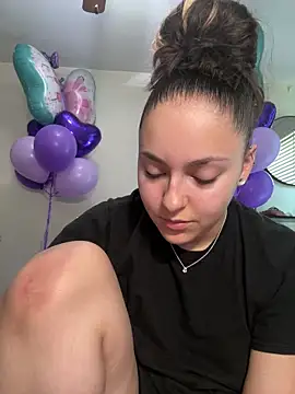 babykalirose online show from 23, 4, 2026