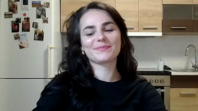 Silviaa a online show from 28, 9, 2025