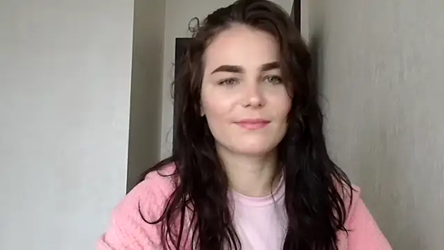 Snapshot of Silviaa_a chatting on 14, 12, 2025 Silviaa a online show from 14, 12, 2025