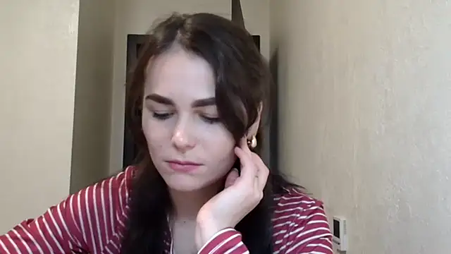 Snapshot of Silviaa_a chatting on 15, 12, 2025 Silviaa a online show from 15, 12, 2025