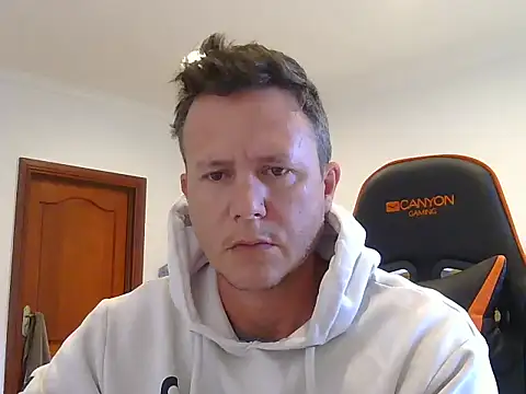 TroyDieselXXX online show from 19, 4, 2026