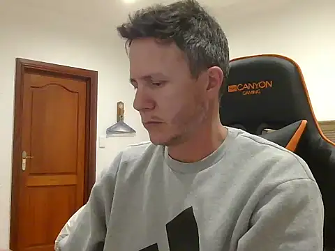 TroyDieselXXX online show from 21, 4, 2026