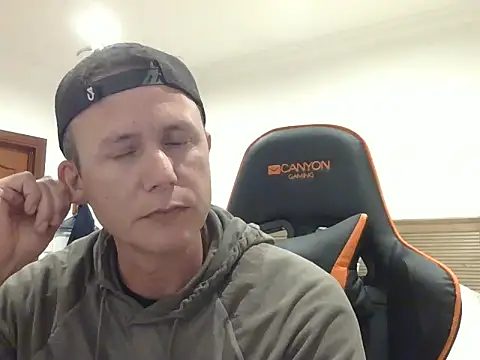 TroyDieselXXX online show from 28, 4, 2026