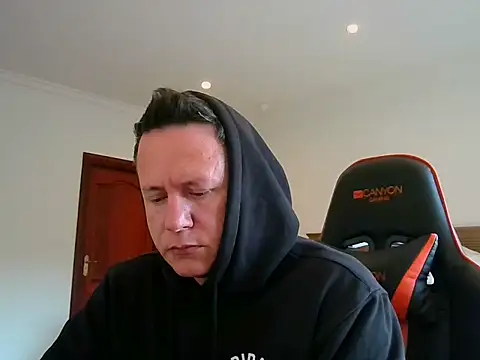 TroyDieselXXX online show from 26, 7, 2026