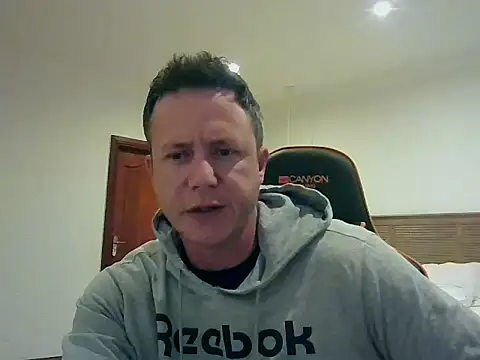 TroyDieselXXX online show from 29, 7, 2026