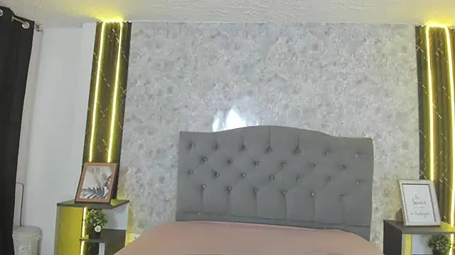 Snapshot of GiannaSlimJB chatting on 7, 2, 2026 GiannaSlimJB online show from 7, 2, 2026