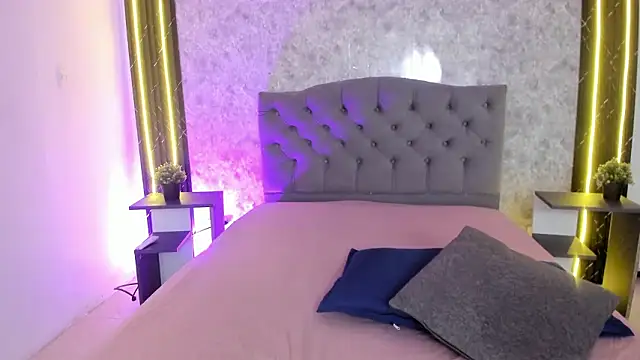 Snapshot of GiannaSlimJB chatting on 26, 2, 2026 GiannaSlimJB online show from 26, 2, 2026