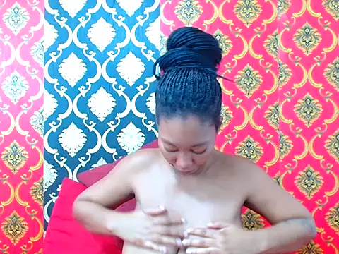 yourperfectcrush online show from 25, 11, 2025