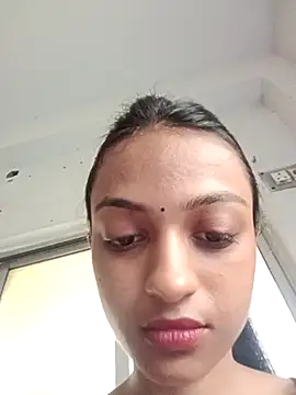 Your-Kitkat online show from 15, 9, 2025