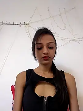 Your-Kitkat online show from 12, 11, 2025