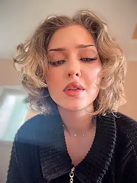 KellyKeler online show from 11, 4, 2026