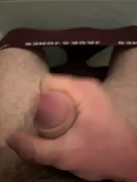 hugehairycock 98 online show from 16, 4, 2026