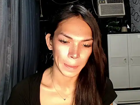ladyhotcuming online show from 21, 6, 2026
