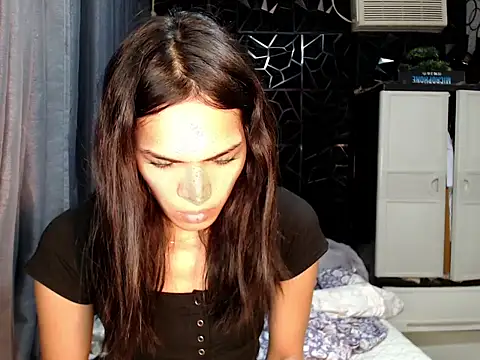 ladyhotcuming online show from 13, 7, 2026