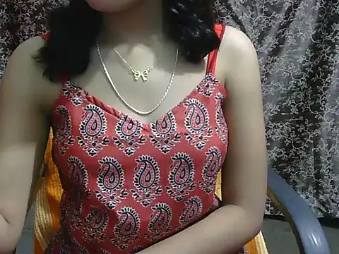 Snapshot of lovely_soniya chatting on 7, 5, 2026 lovely soniya online show from 7, 5, 2026