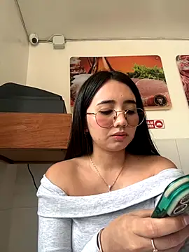 Snapshot of Michelle_Zoe chatting on 14, 9, 2025 Michelle Zoe online show from 14, 9, 2025