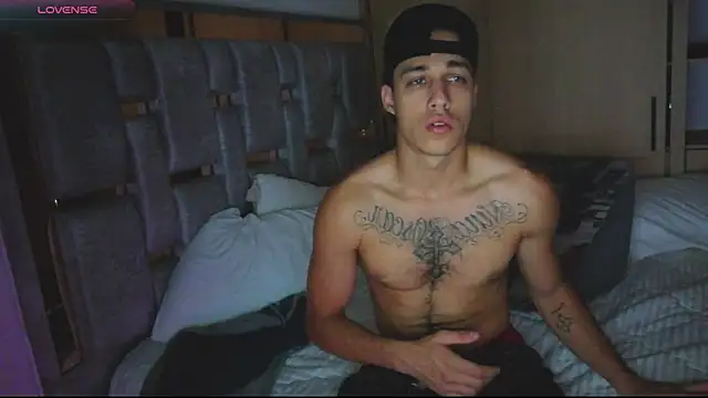 Snapshot of orionblaze69_ chatting on 25, 11, 2025 orionblaze69 online show from 25, 11, 2025