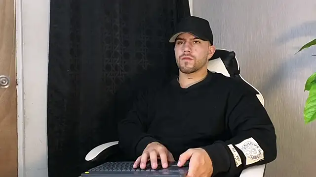 Ades Lowe online show from 7, 10, 2025