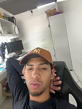 Snapshot of Oqui chatting on 17, 3, 2026 Oqui online show from 17, 3, 2026