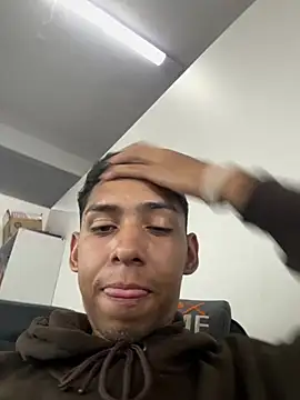 Snapshot of Oqui chatting on 6, 4, 2026 Oqui online show from 6, 4, 2026