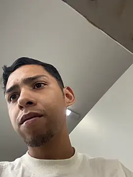 Snapshot of Oqui chatting on 13, 4, 2026 Oqui online show from 13, 4, 2026