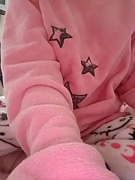 Hottiesophie online show from 12, 4, 2026