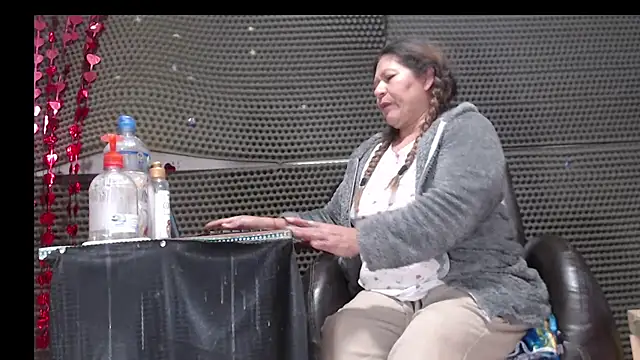 Alisson Sodomy online show from 19, 4, 2026