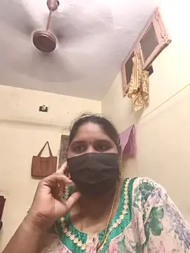 Snapshot of Villageanuty chatting on 24, 11, 2025 Villageanuty online show from 24, 11, 2025