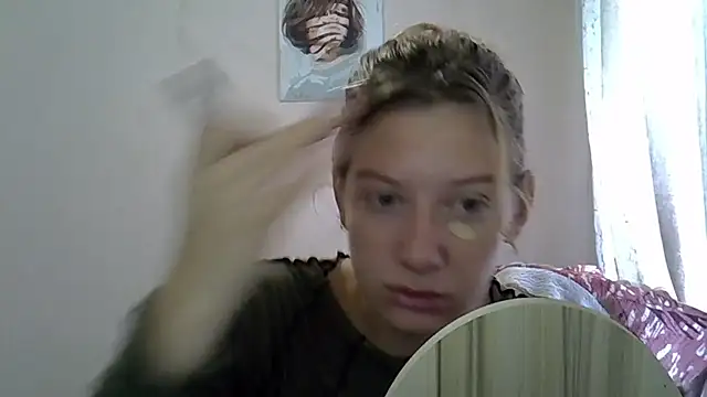 Lily Ember online show from 25, 9, 2025