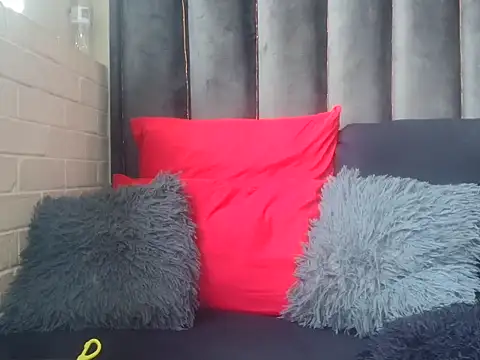 dark honeyx26 online show from 7, 4, 2026