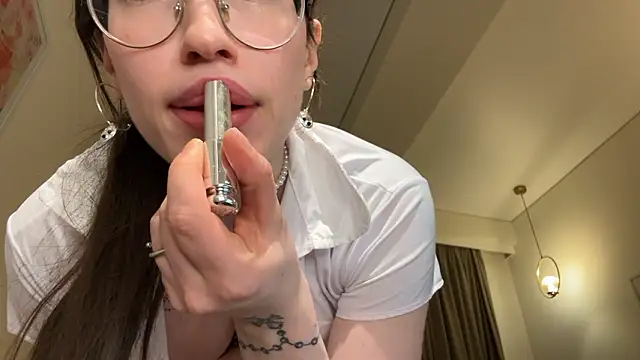 Kelly Berry   online show from 2, 3, 2026