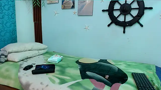 Snapshot of eladyrous98 chatting on 8, 10, 2025 eladyrous98 online show from 8, 10, 2025