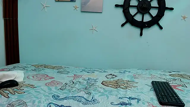 Snapshot of eladyrous98 chatting on 11, 10, 2025 eladyrous98 online show from 11, 10, 2025