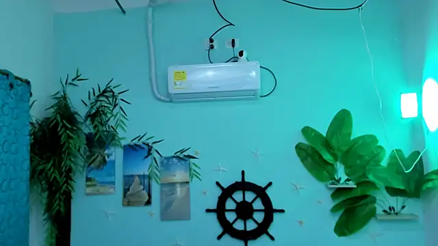 Snapshot of eladyrous98 chatting on 28, 11, 2025 eladyrous98 online show from 28, 11, 2025