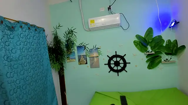 Snapshot of eladyrous98 chatting on 7, 3, 2026 eladyrous98 online show from 7, 3, 2026