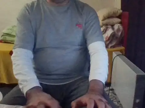 Snapshot of st206boy chatting on 1, 10, 2025 st206boy online show from 1, 10, 2025