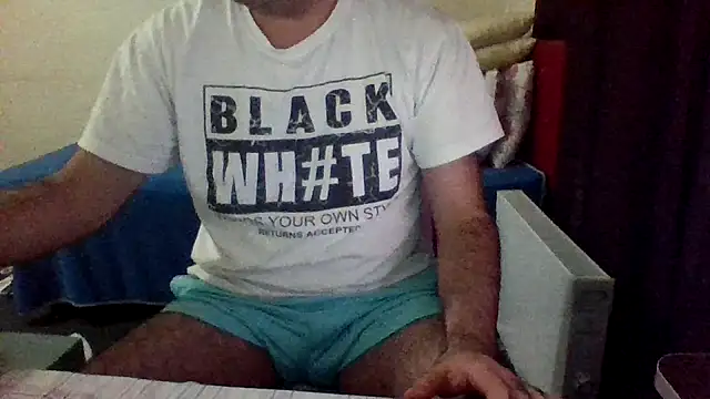 Snapshot of st206boy chatting on 24, 11, 2025 st206boy online show from 24, 11, 2025