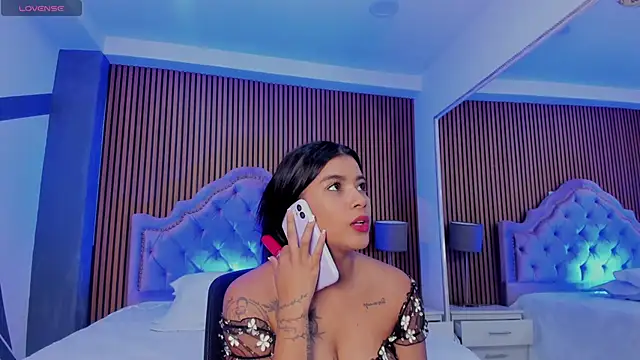 SelenaStonne online show from 27, 9, 2025