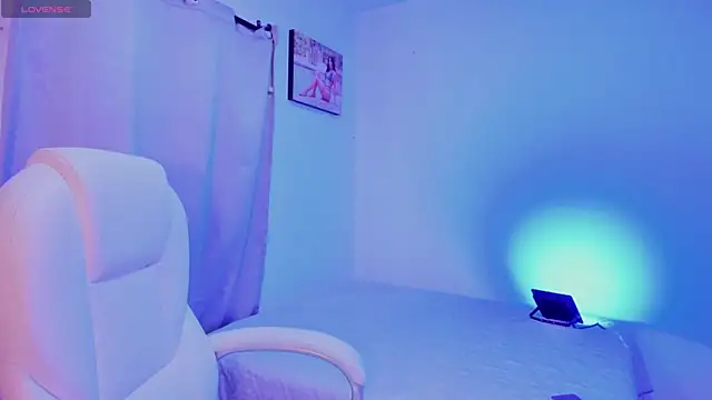 SelenaStonne online show from 9, 4, 2026