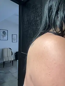 victoria amatista  online show from 29, 10, 2025