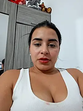 Snapshot of channell0 chatting on 10, 9, 2025 channell0 online show from 10, 9, 2025