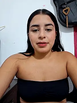 Snapshot of channell0 chatting on 17, 10, 2025 channell0 online show from 17, 10, 2025