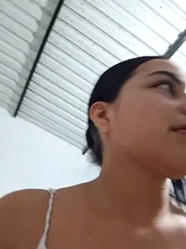 Snapshot of channell0 chatting on 19, 12, 2025 channell0 online show from 19, 12, 2025