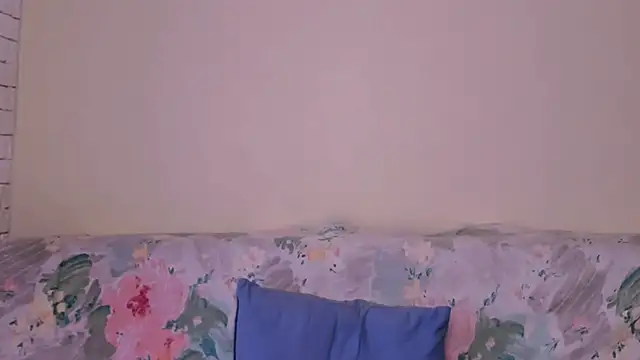 Elle Pearl  online show from 18, 1, 2026