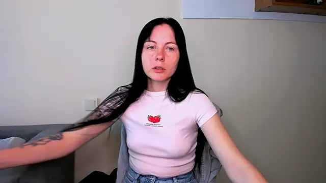 Elle Pearl  online show from 15, 5, 2026
