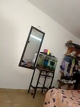 Snapshot of beautiful_taty chatting on 24, 11, 2025 beautiful taty online show from 24, 11, 2025